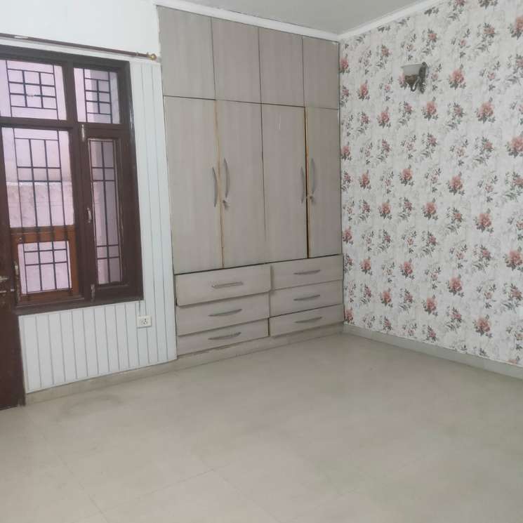 4 Bedroom 2500 Sq.Ft. Apartment in Lohgarh Zirakpur