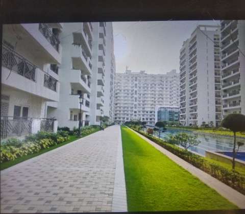 Central Park Flower Valley Aqua Front Towers Sohna Sector 33 Gurgaon