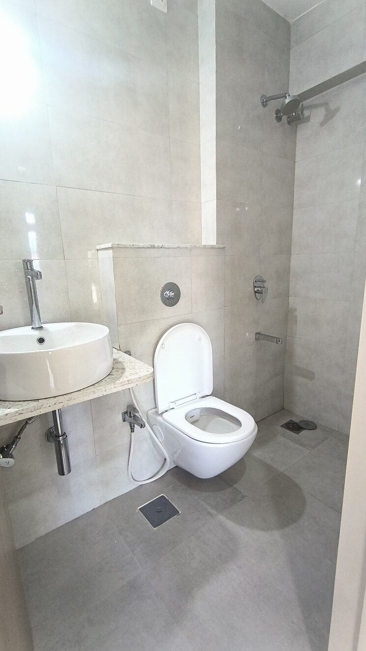 Bathroom, sugee-atharva 2 Bedroom 470 Sq.Ft. Apartment In Prabhadevi Mumbai 6793092
