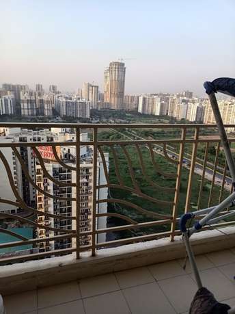 2 BHK Apartment For Resale in Mahagun Moderne Sector 78 Noida  6794915