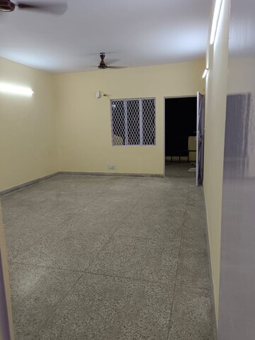 Bedroom in 1.5 BHK Apartment at Lajpat Nagar – for Rent