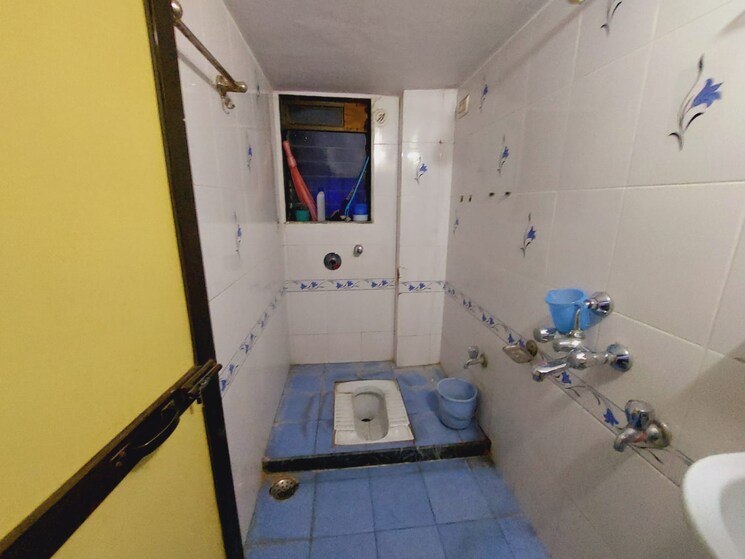 Bathroom, bharat-bhavan 3 Bedroom 730 Sq.Ft. Apartment In Charai Thane 6796547