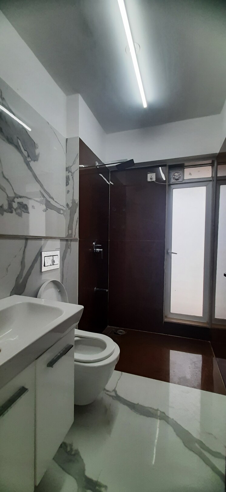 Attached Bathroom, raheja-classique 4 Bedroom 2645 Sq.Ft. Apartment In Andheri West Mumbai 6797575