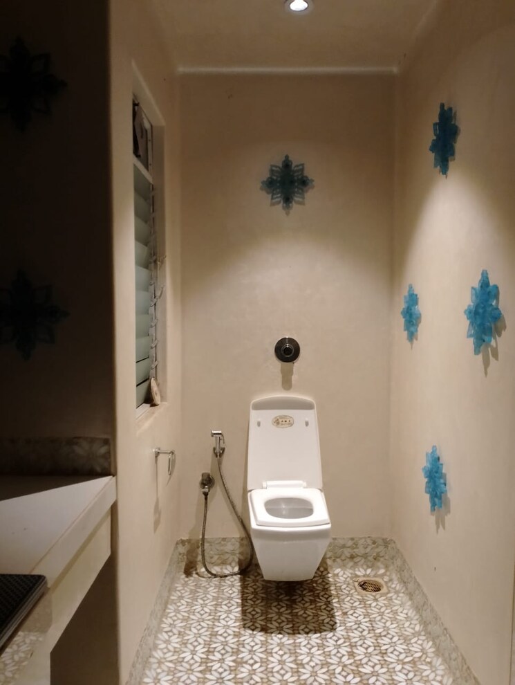 Attached Bathroom, raheja-classique 3 Bedroom 1500 Sq.Ft. Apartment In Andheri West Mumbai 6797611