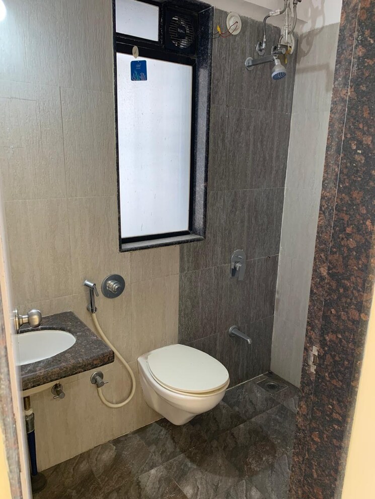 Bathroom, satguru-solitaire 3 Bedroom 1050 Sq.Ft. Apartment In Kasarvadavali Thane 6800219