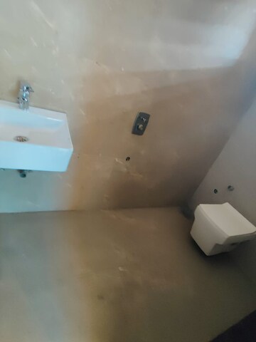 Room in 1 BHK Apartment at Pushpak Nagar – for Sale
