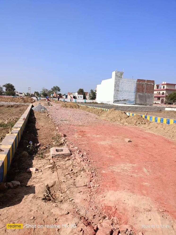 Resale 100 Sq.Yd. Plot in Dhanauli Agra - 6801282