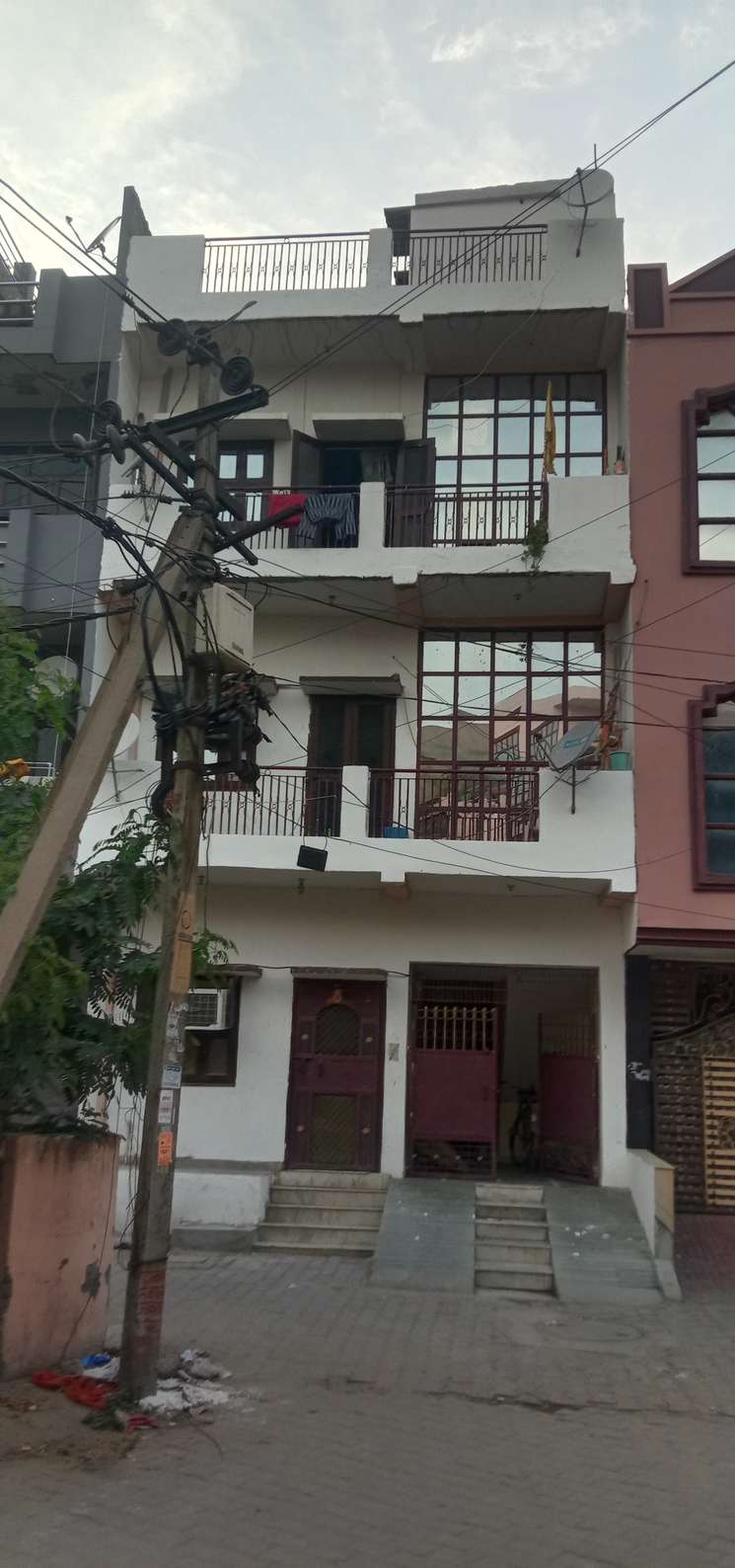 6+ Bedroom 105 Sq.Yd. Independent House in New Panchvati Colony Ghaziabad