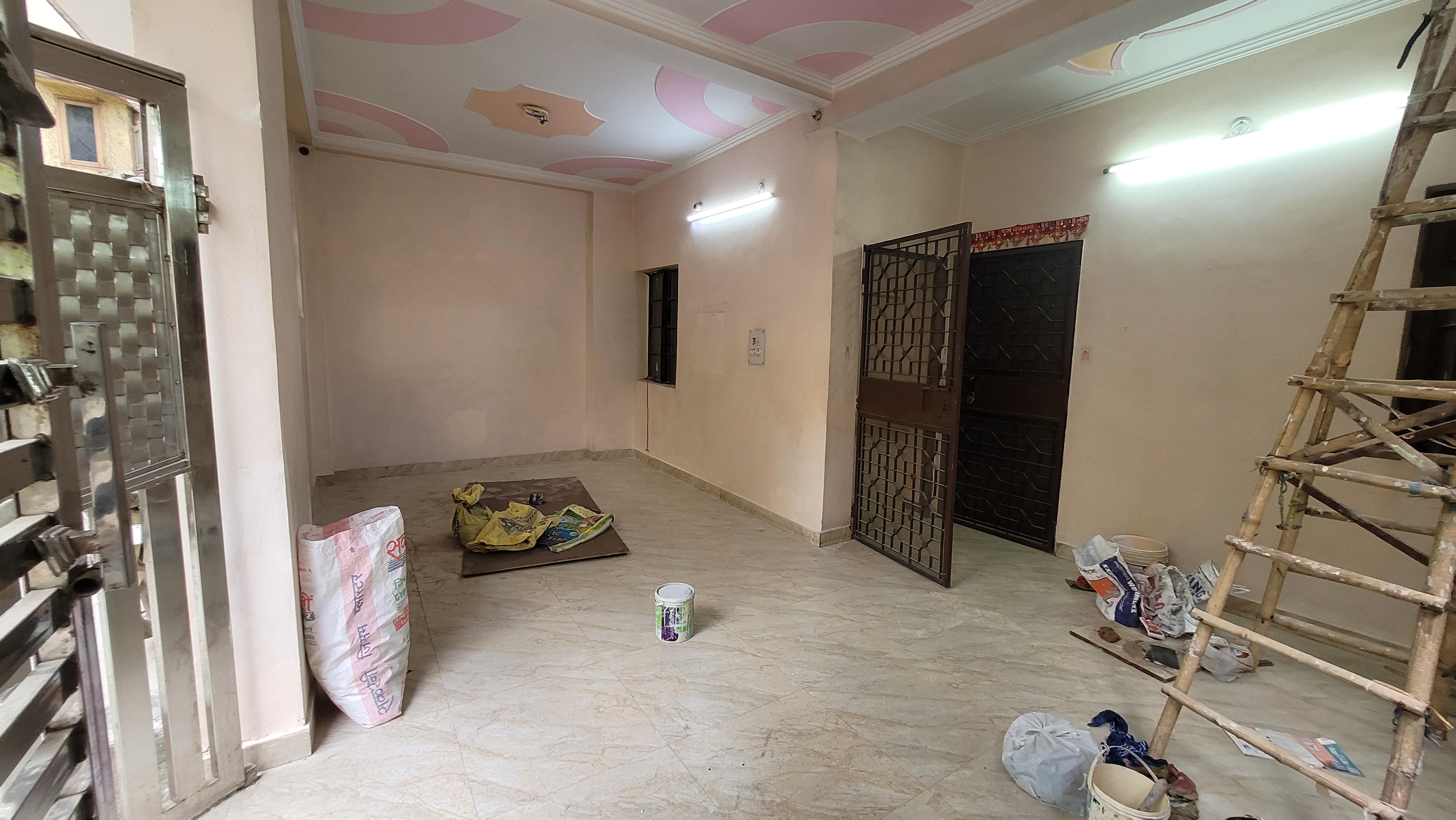 Resale 3.5 Bedroom 1200 Sq.Ft. Builder Floor in RWA BlockR Dilshad