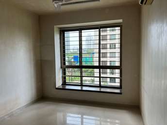 2.5 BHK Apartment For Resale in Oberoi Realty Woods Goregaon East Mumbai 6802614