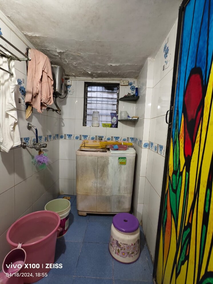 Bathroom, vakratunda-apartment-thane 2 Bedroom 850 Sq.Ft. Apartment In Kalwa Thane 6805190