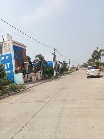 Parking in 2 BHK Independent House at Rau – for Sale