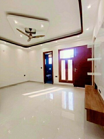 Kitchen in 4 BHK Builder Floor at Green Fields Colony – for Sale