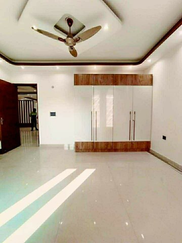 Kitchen in 4 BHK Builder Floor at Green Fields Colony – for Sale