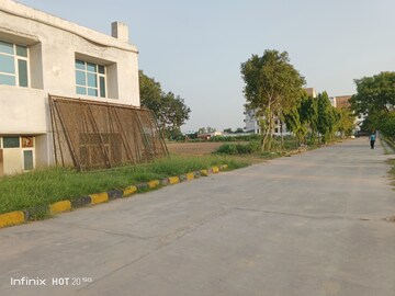 Plot For Resale in Shivalik Colony Delhi  6809388