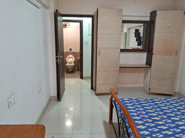 2 BHK Apartment For Rent in Senapati Bapat Road Pune  6809929