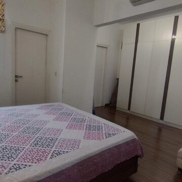 Bedroom in 4 BHK Penthouse at Emaar The Palm Drive-The Premier Terraces, Sector 66 – for Rent