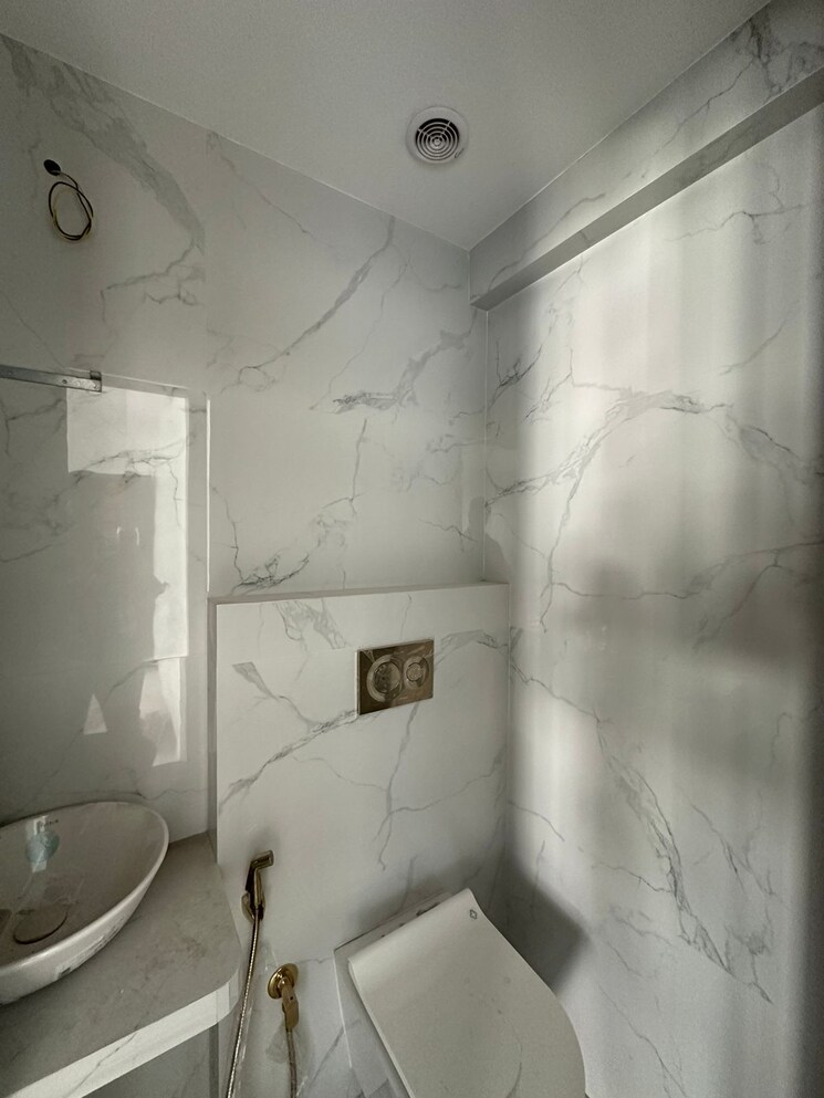 Bathroom, l-nagpal-nn-tower 1 Bedroom 500 Sq.Ft. Apartment In Khar West Mumbai 6813215