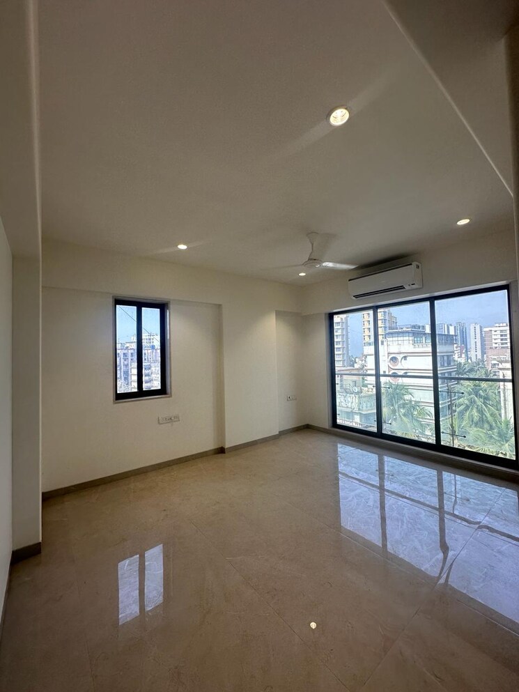 Room, eminente-i 1 Bedroom 630 Sq.Ft. Apartment In Khar West Mumbai 6813218