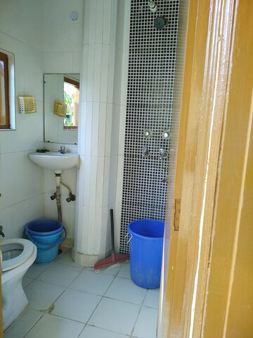 Bathroom in 1 BHK Builder Floor at Lajpat Nagar – for Rent
