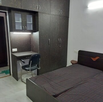 Bedroom in 2.5 BHK Apartment at Ansal Sushant Golf city, Sushant Golf City – for Rent