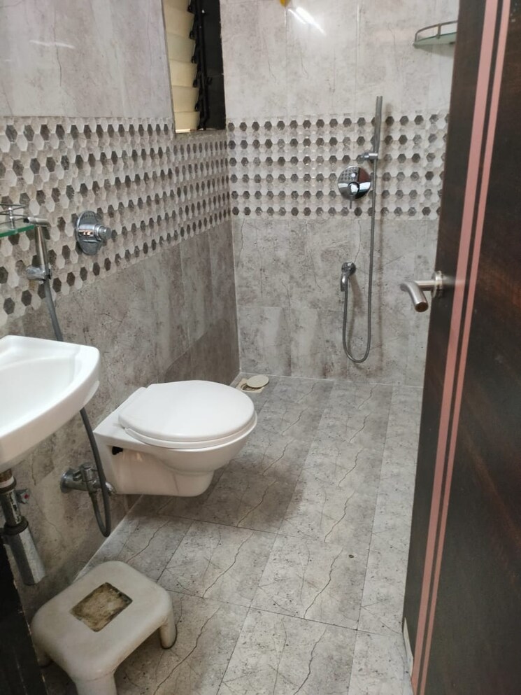 Bathroom, sarovar-darshan 1 Bedroom 600 Sq.Ft. Apartment In Panch Pakhadi Thane 6813631