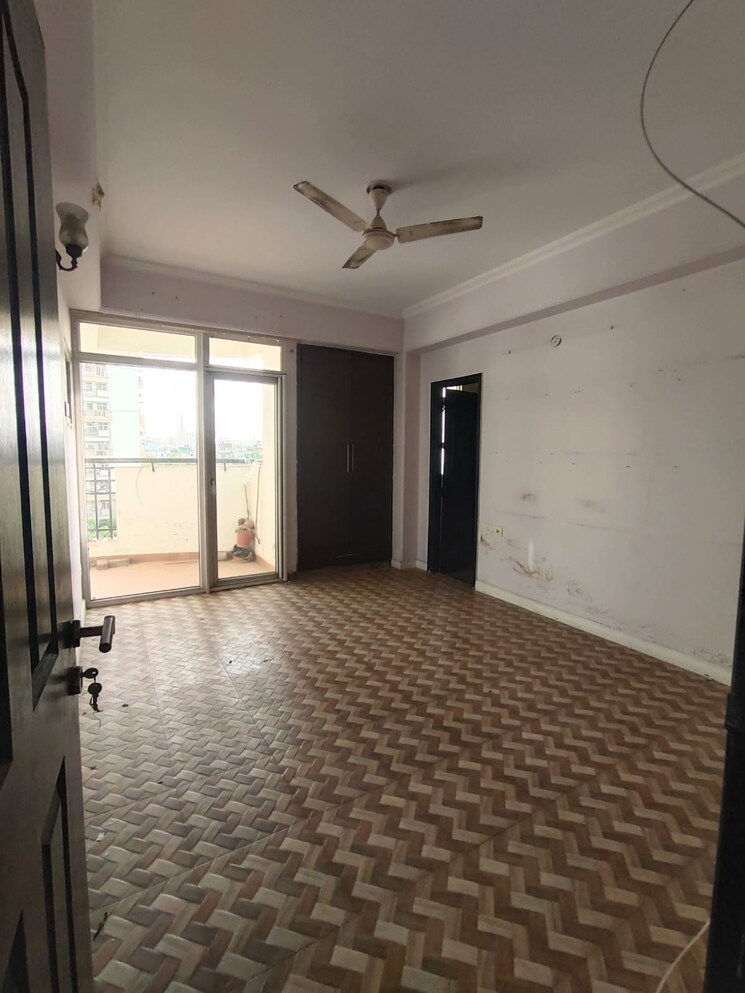 Master Bedroom, oasis-emerald-heights 3 Bedroom 1800 Sq.Ft. Apartment In Vaishali Sector 7 Ghaziabad 6820917