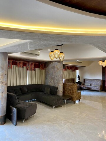 रेसिडेंशियल फ्लैट वर्ग फुट फॉर रीसेल इन बांद्रा वेस्ट मुंबई  6821912