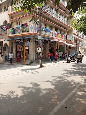 Commercial Shop 2000 Sq.Ft. For Resale in Sarakki Main Road Bangalore  6824066