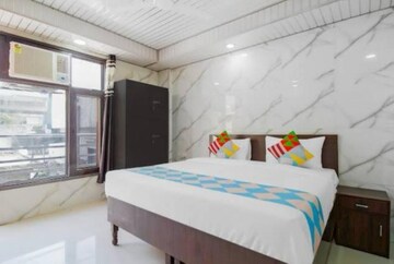 3 BHK Builder Floor For Resale in Dwarka Mor Delhi  6824608