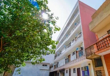 3 BHK Builder Floor For Resale in Dwarka Mor Delhi  6824608