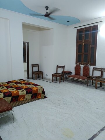 Bedroom in 3.5 BHK Builder Floor at Ansal Plaza Sector-23, Sector 23 – for Rent