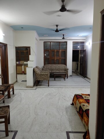 Bedroom in 3.5 BHK Builder Floor at Ansal Plaza Sector-23, Sector 23 – for Rent