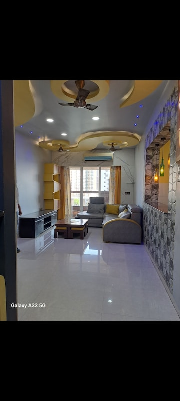 2 BHK Apartment For Resale in Gundecha Trillium Kandivali East Mumbai  6826351