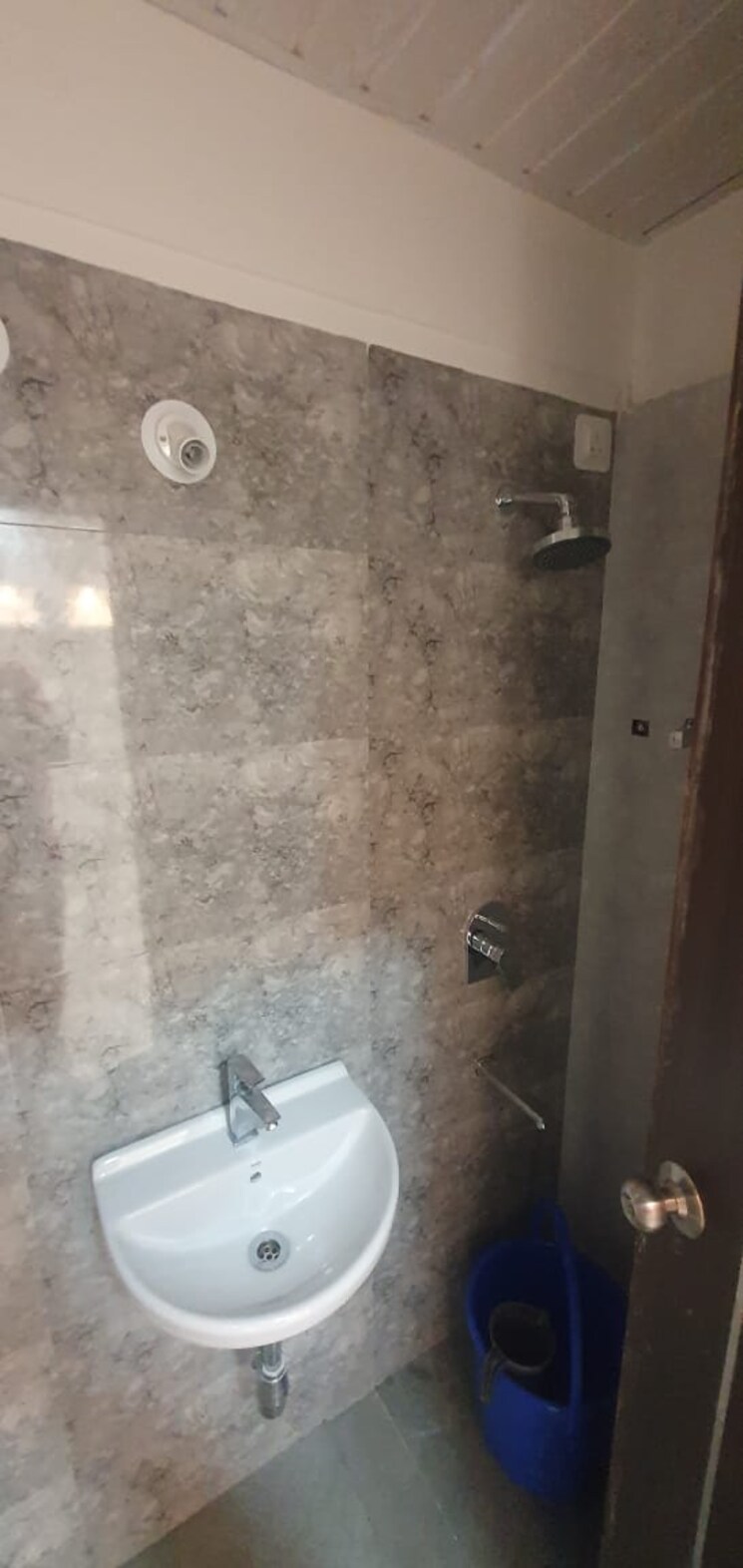 Bathroom, mansi-chs-new-panvel 2 Bedroom 1240 Sq.Ft. Apartment In New Panvel East Navi Mumbai 6827459