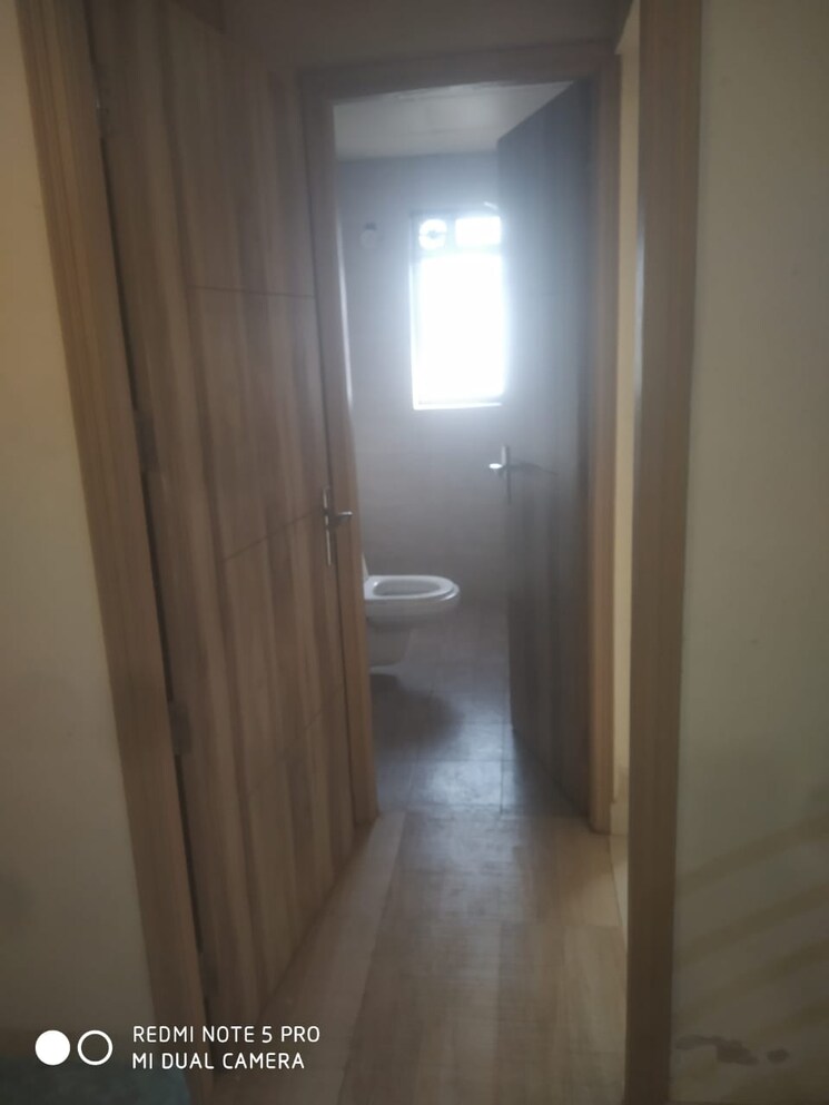 Bathroom, ajhai khurd 1 Bedroom 550 Sq.Ft. Apartment In Ajhai Khurd Vrindavan 6824620