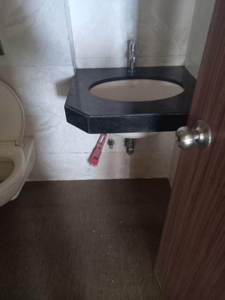 Bathroom, hubtown-vedant 2 Bedroom 1450 Sq.Ft. Apartment In Sion East Mumbai 6829047
