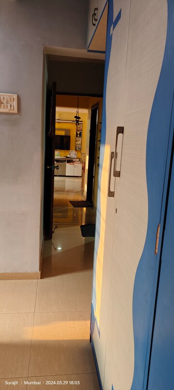  2 BHK Apartment at RNA NG Suncity Phase II, Kandivali East – for Rent