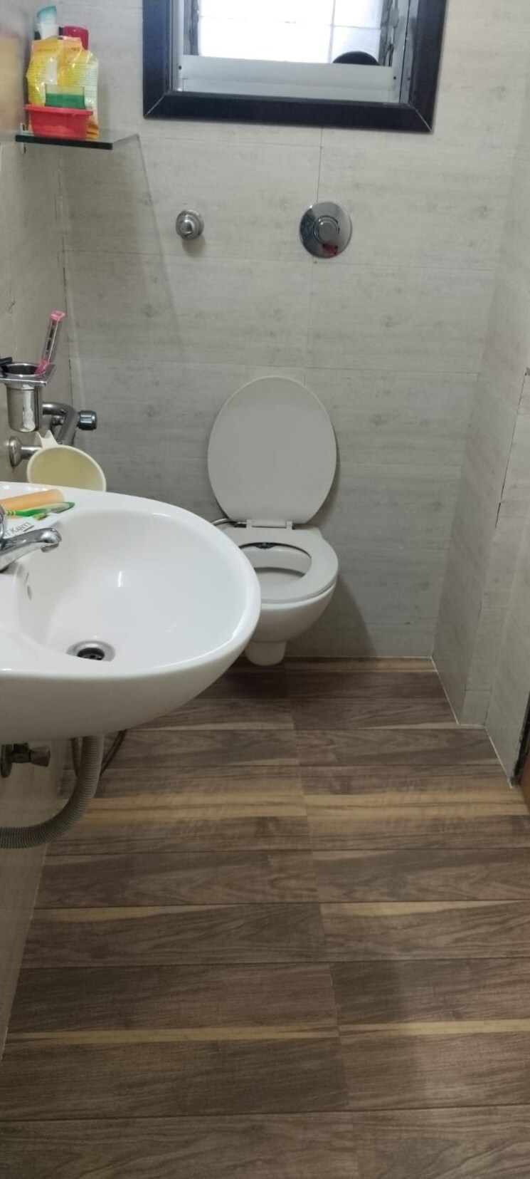 Bathroom, shah-chheda-mahavir-ornate 4 Bedroom 1800 Sq.Ft. Apartment In Kopar Khairane Navi Mumbai 6831545