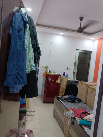 Room in 1 BHK Builder Floor at Lajpat Nagar – for Rent