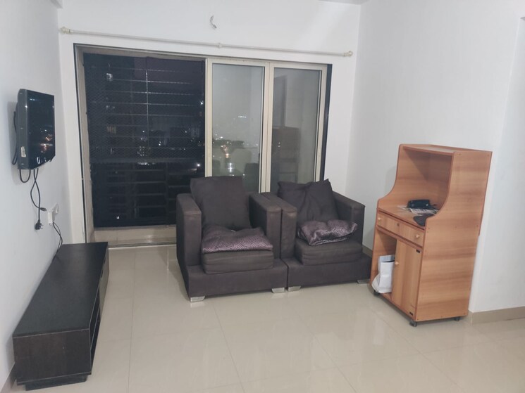 Room, db-realty-parkwoods 1 Bedroom 700 Sq.Ft. Apartment In Kasarvadavali Thane 6832919