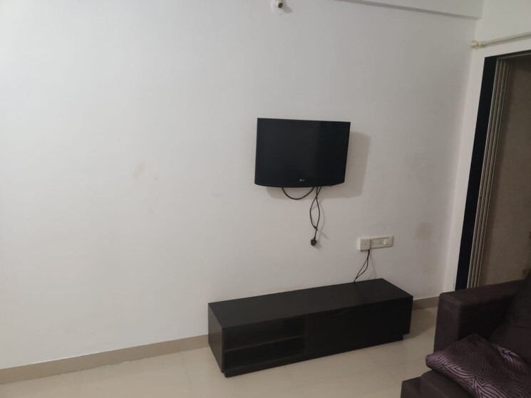 Room, db-realty-parkwoods 1 Bedroom 700 Sq.Ft. Apartment In Kasarvadavali Thane 6832919