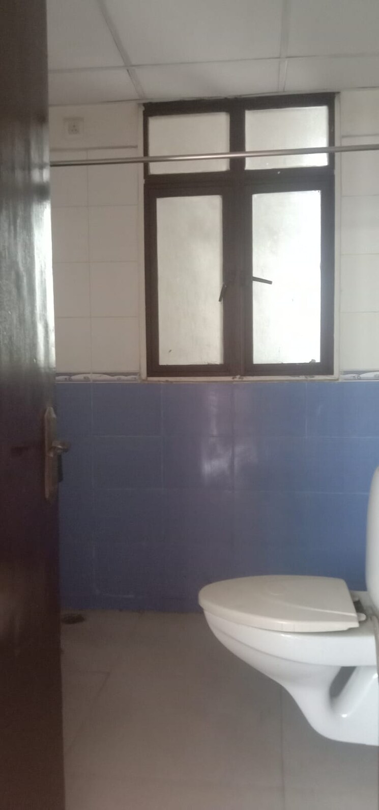 Bathroom, oasis-emerald-heights 4 Bedroom 2400 Sq.Ft. Apartment In Vaishali Sector 7 Ghaziabad 6834206