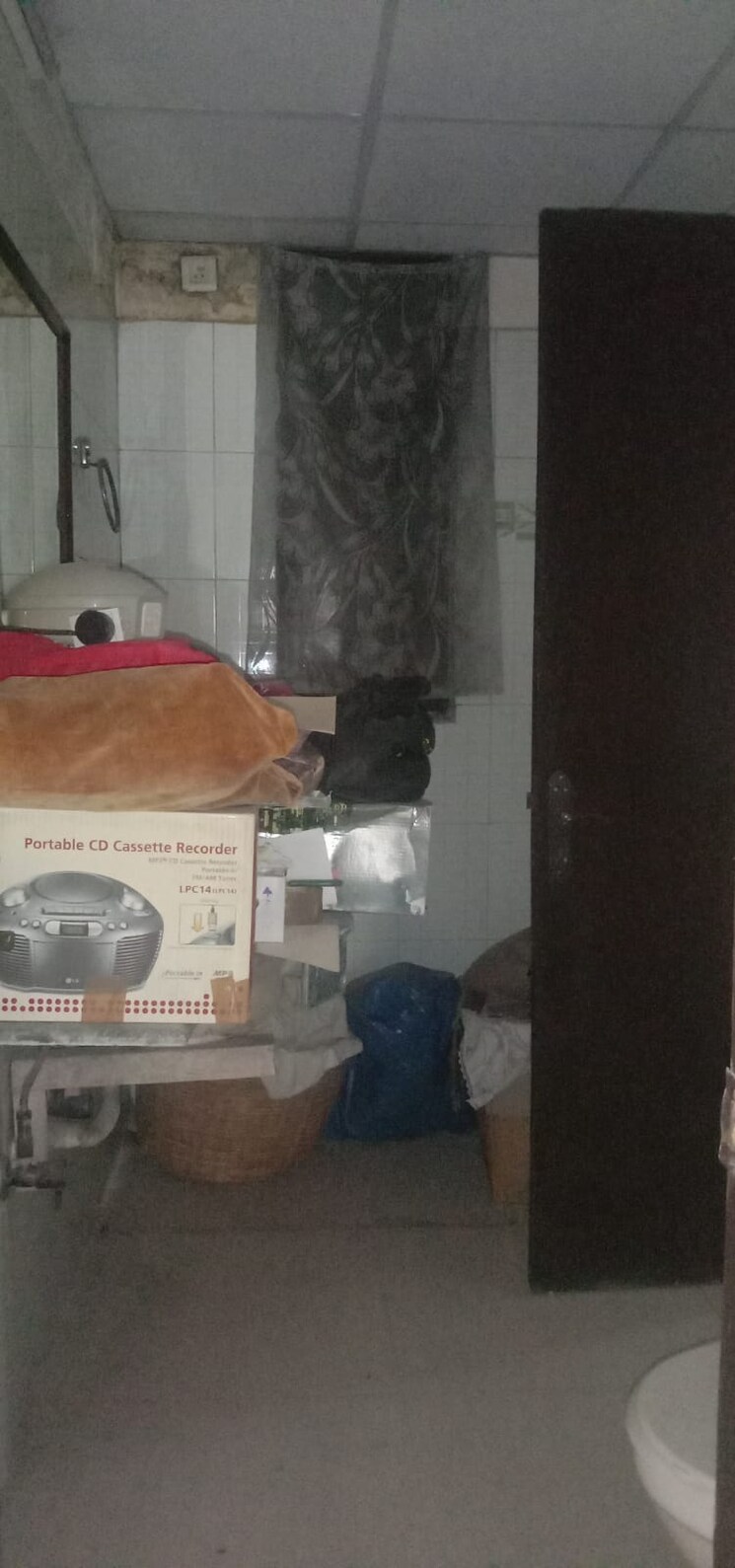 Bathroom, oasis-emerald-heights 4 Bedroom 2400 Sq.Ft. Apartment In Vaishali Sector 7 Ghaziabad 6834206