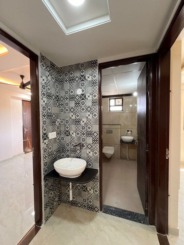 Bathroom, patrakar colony 3 Bedroom 1180 Sq.Ft. Builder Floor In Patrakar Colony Jaipur 6841737