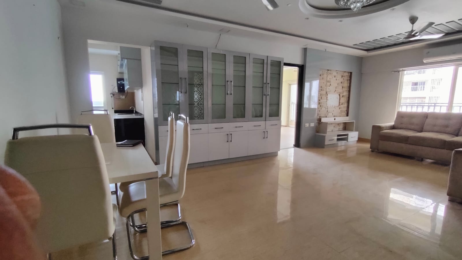 Rental 4 Bedroom 2500 Sq.Ft. Apartment in Niharika Interlake, Kachiguda