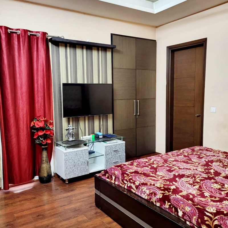 3 BHK + Servant Room Builder Floor For Rent in Independent Builder Floor