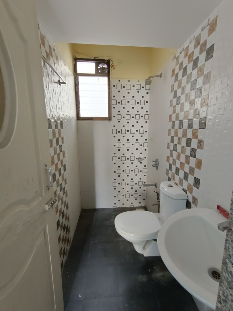 Bathroom, vp-anand-green 1 Bedroom 700 Sq.Ft. Apartment In Kalyan West Thane 6845546