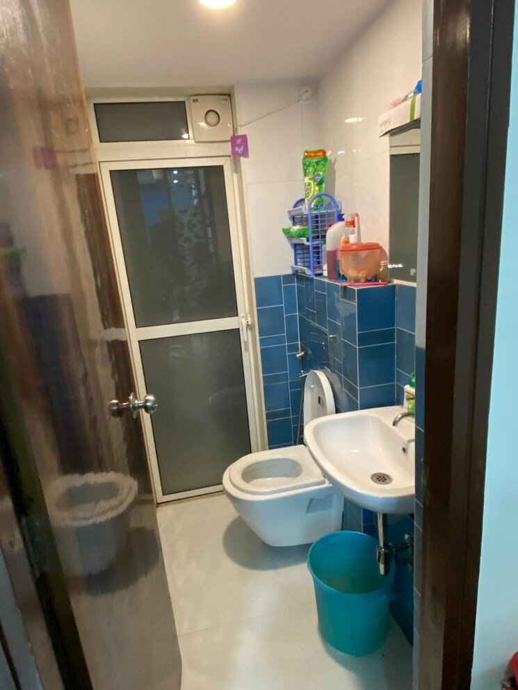 Bathroom, giriraj-chs-naupda 4 Bedroom 2000 Sq.Ft. Apartment In Naupada Thane 6845943