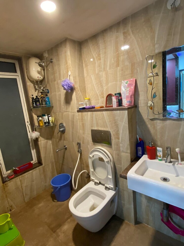 Bathroom, giriraj-chs-naupda 4 Bedroom 2000 Sq.Ft. Apartment In Naupada Thane 6845943
